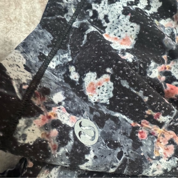 Lululemon pace rival skirt size 8 in spring bloom multi black - Picture 3 of 5